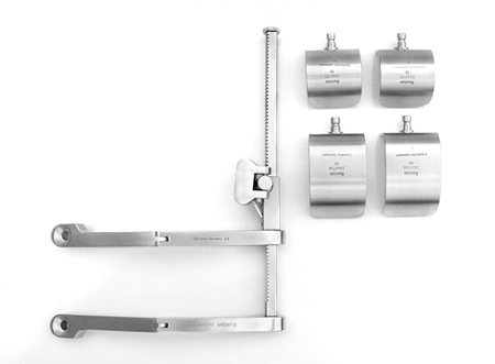 Buxton Shoulder Retractor Set, with 4 blades