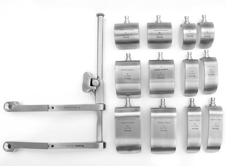 Buxton Shoulder Retractor Set, with 12 blades