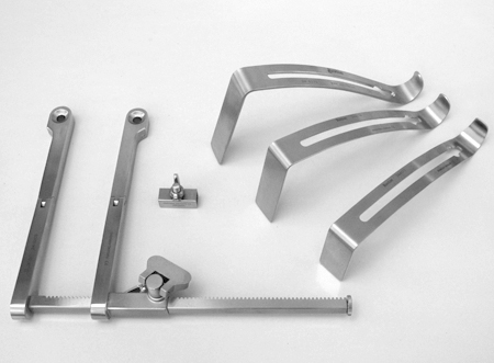 Buxton Shoulder Retractor Frame with 3 middle blades